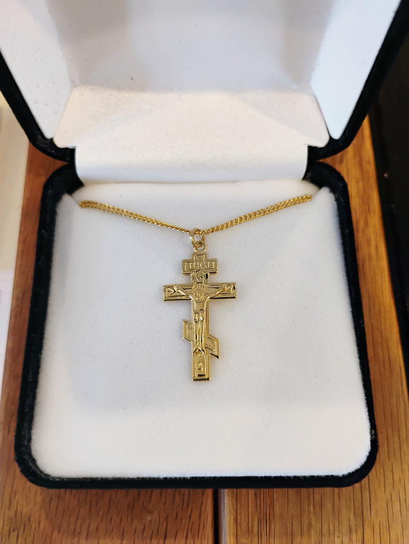 C-11sgo Cross with corpus (Medium, gold overlay)